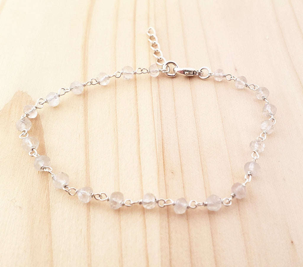 Bracelet en quartz serti de fil