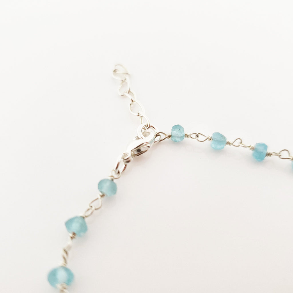 Bracelet à superposer en aigue-marine