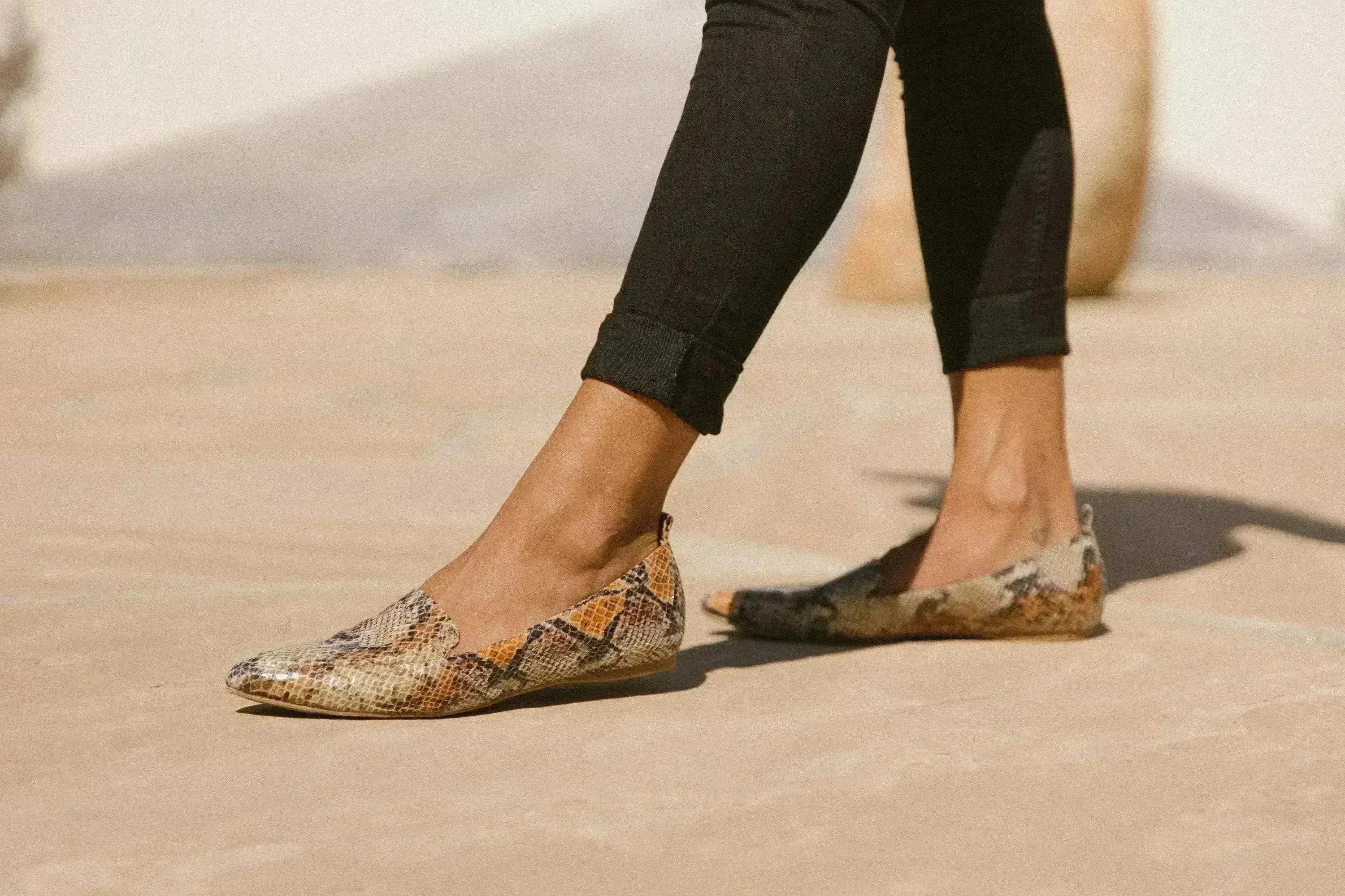 Chaussures plates femme Socialite motif serpent orange