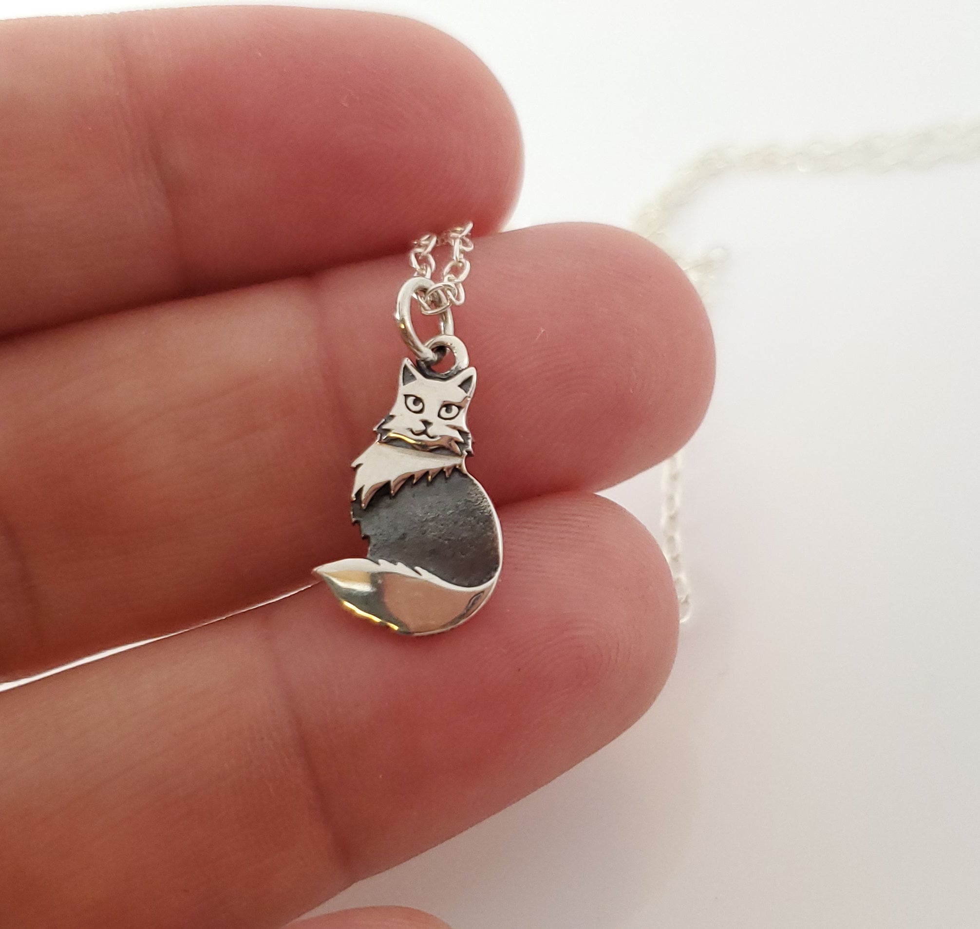 Sterling Silver Fluffy Cat Charm Necklace – Realistic Cat Lover Gift