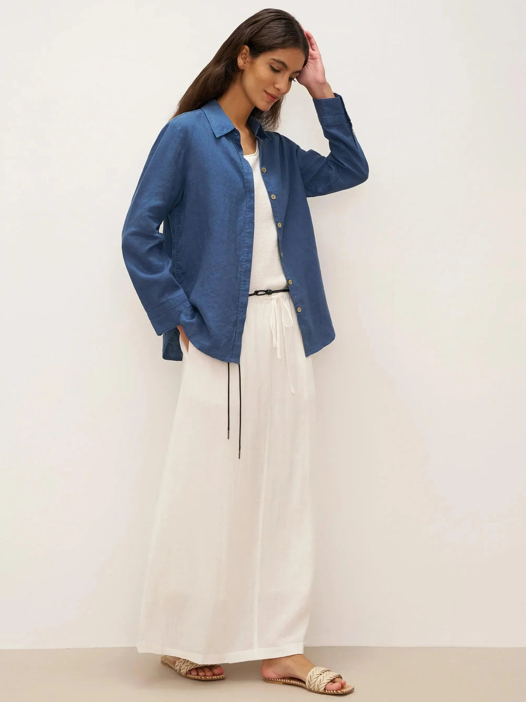 Chemise 100 % lin boutonnée sur le devant avec ourlet allongé JOVAN