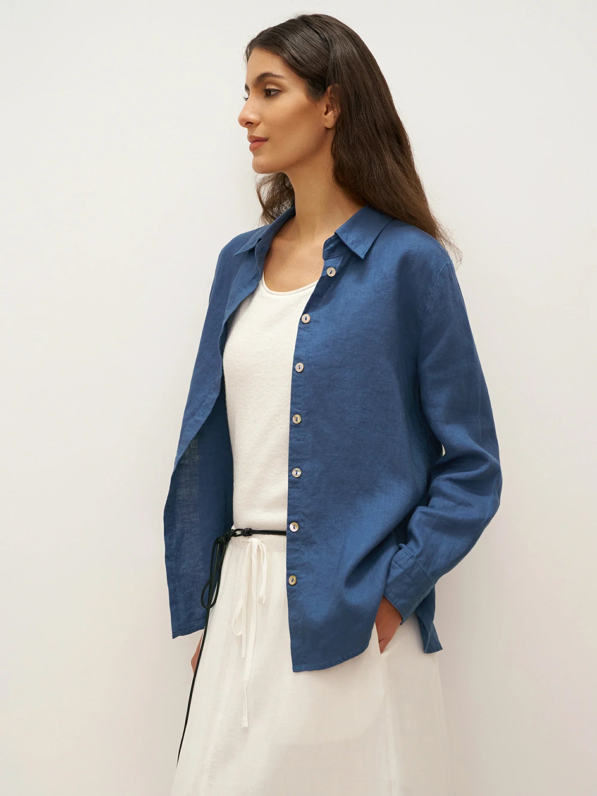 Chemise 100 % lin boutonnée sur le devant avec ourlet allongé JOVAN