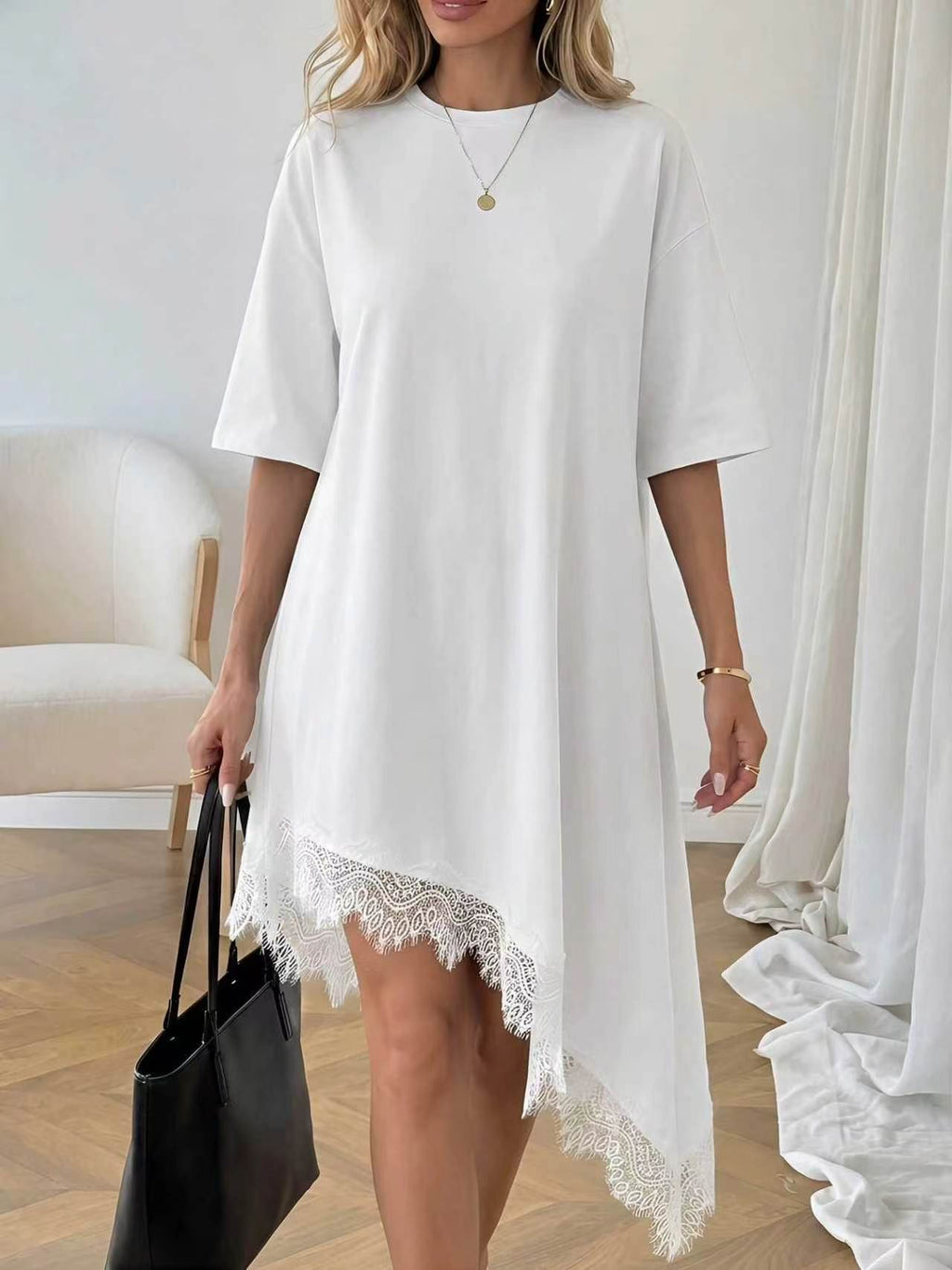 Robe asymétrique à manches trois quarts avec dentelle pour femme