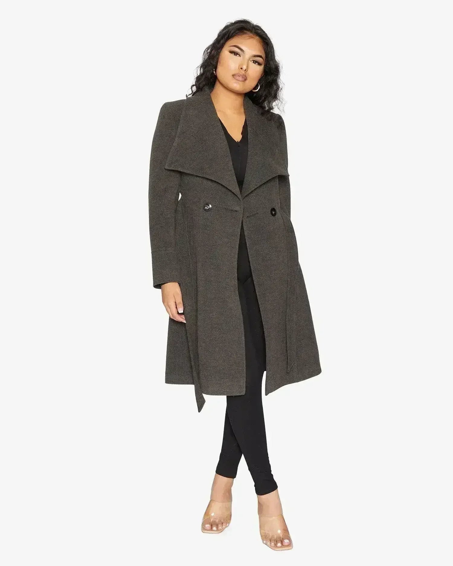 Manteau long à double boutonnage et revers cascade