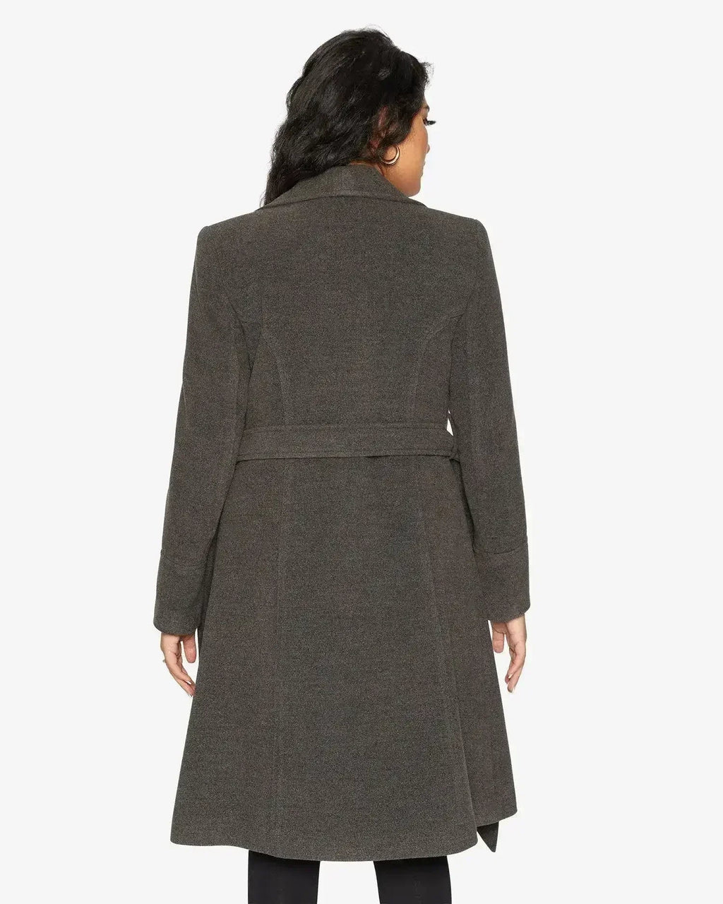 Manteau long à double boutonnage et revers cascade