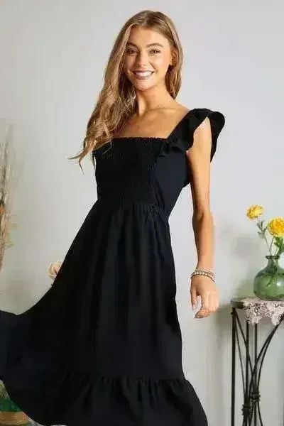 Robe smockée à encolure carrée et manches volantées - Féminine et séduisante | Femstylo