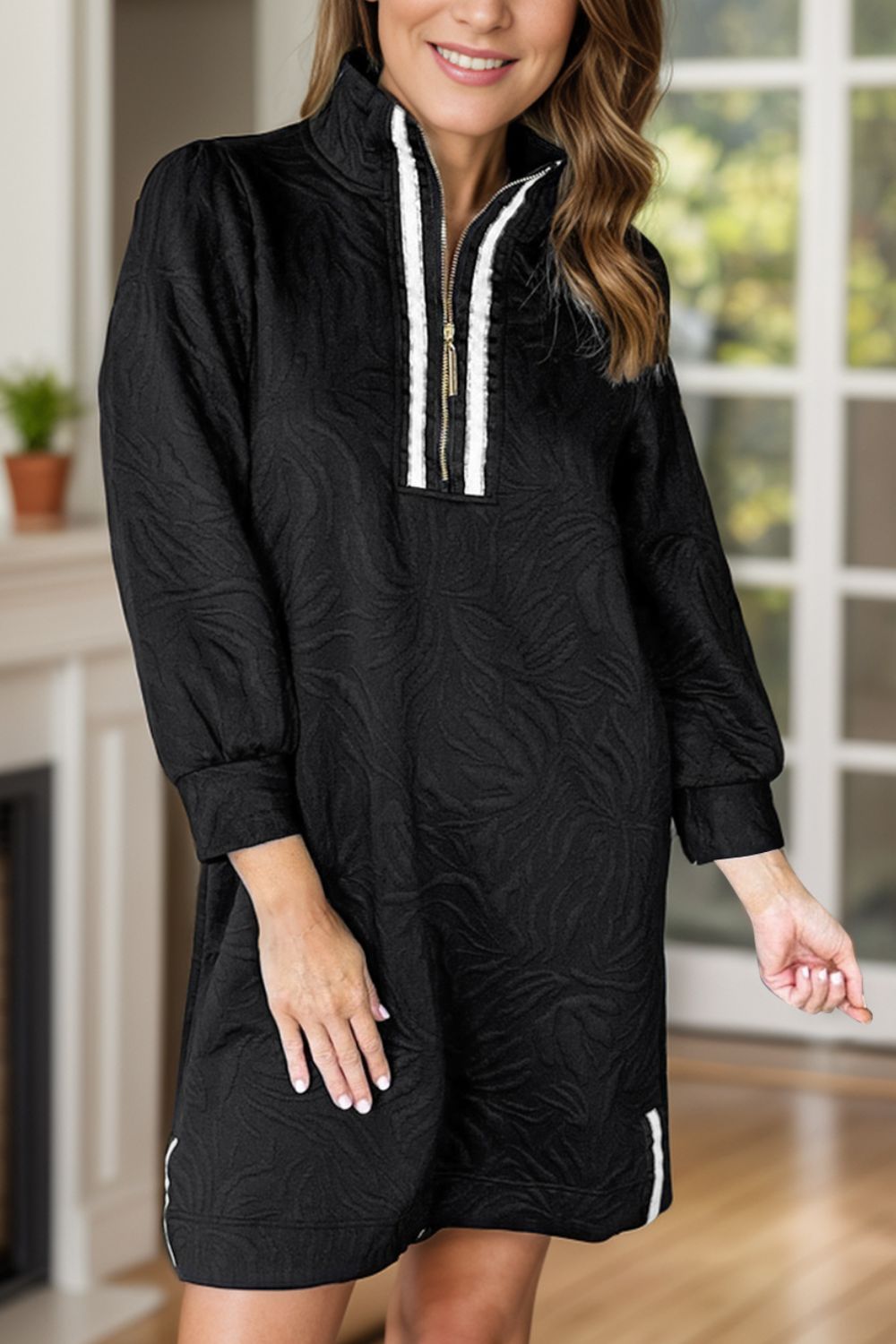 Robe mini zippée texturée classique Robe longue tendance pour femmes Robe moderne