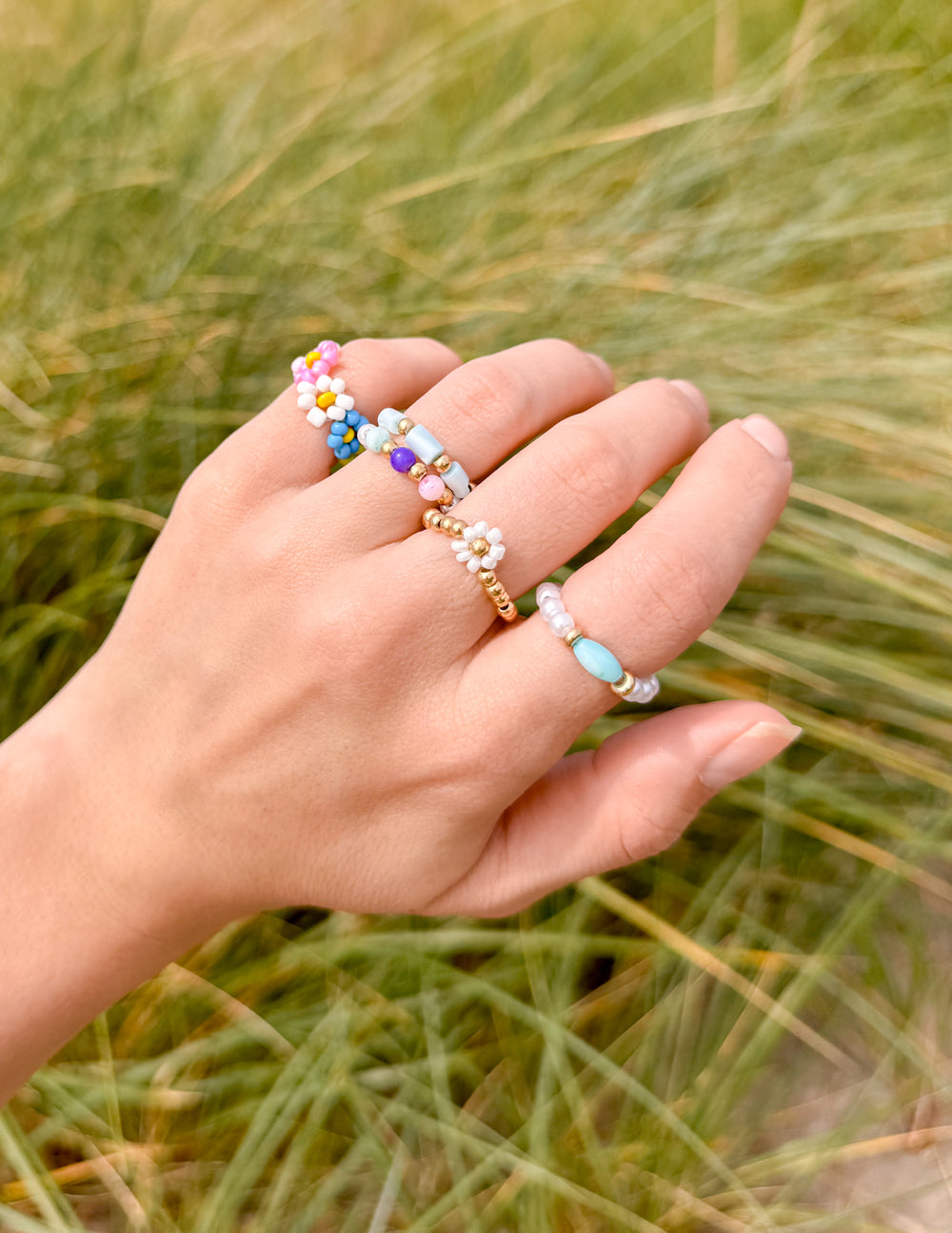 Ensemble de bagues perlées pastel
