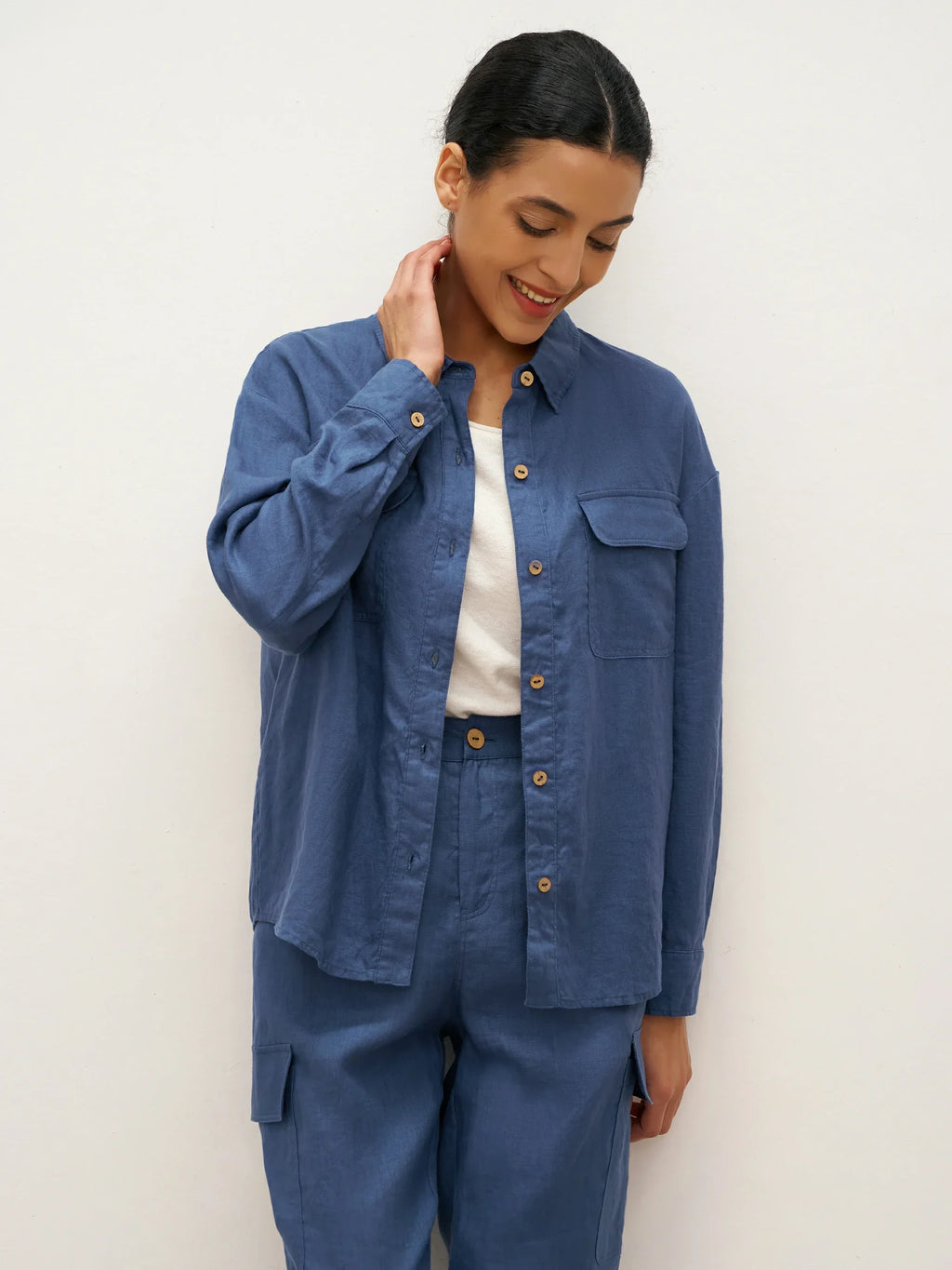 Veste chemise JANE 100 % lin à rabats et boutonnée