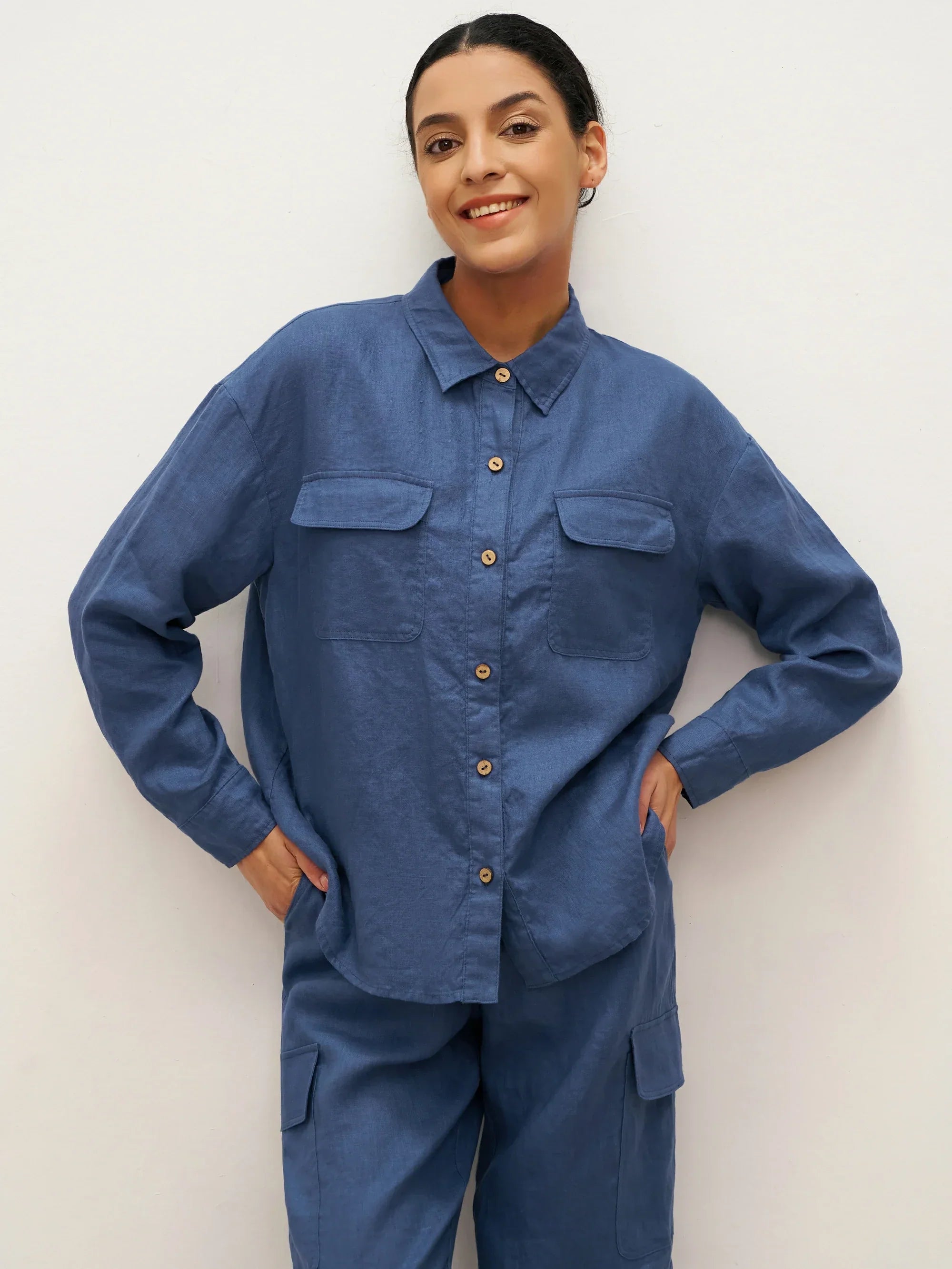Veste chemise JANE 100 % lin à rabats et boutonnée