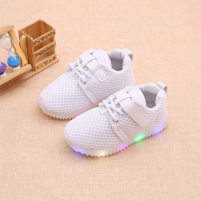 Chaussures d'été à LED pour enfants, confortables, lumineuses, unisexe, décontractées, cadeau parfait