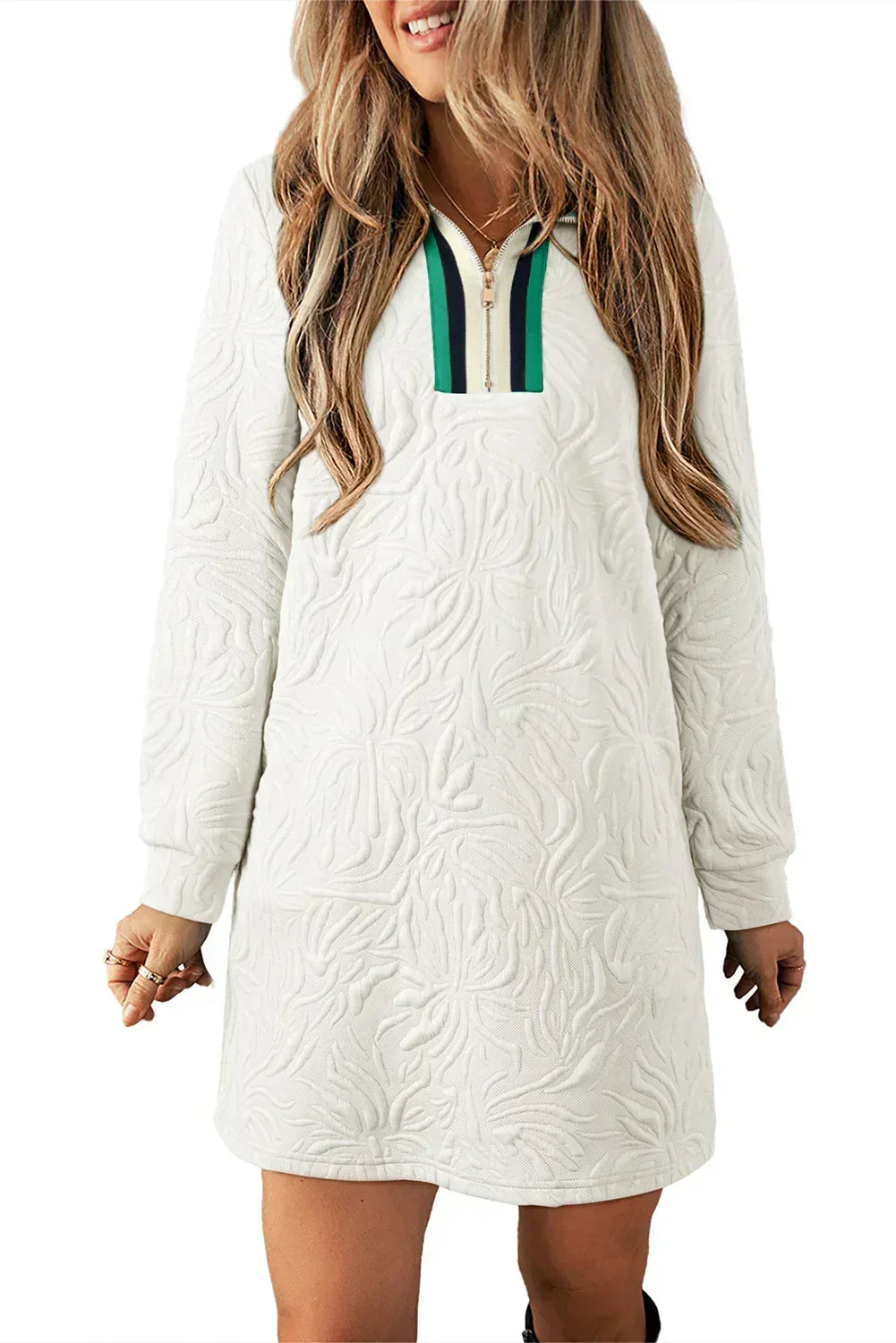 Mini-robe texturée blanche avec col éclat de couleur