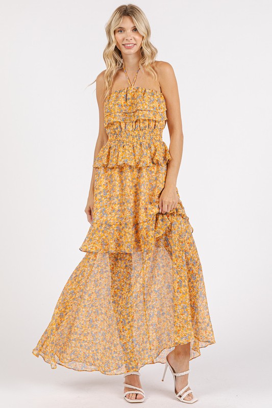Robe longue fleurie à col bénitier, froncée et volantée – Robe longue fleurie élégante et féminine avec taille smockée et détails volantés