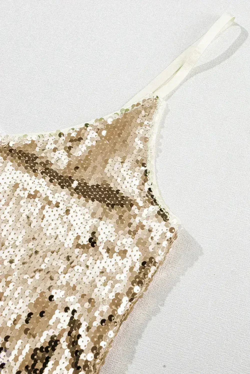 Débardeur noir à sequins, bretelles spaghetti réglables