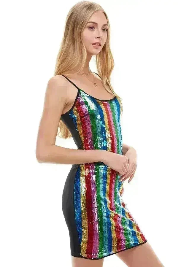 Mini-robe rayée à sequins multicolores et fines bretelles