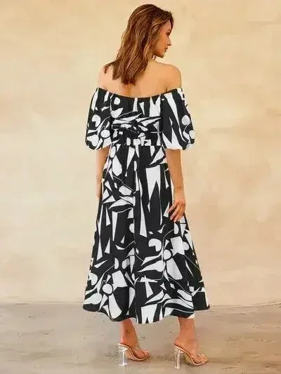 Robe imprimée à épaules dénudées et manches ballon