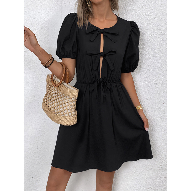 Mini-robe rayée à nouer sur le devant et à manches bouffantes pour femme