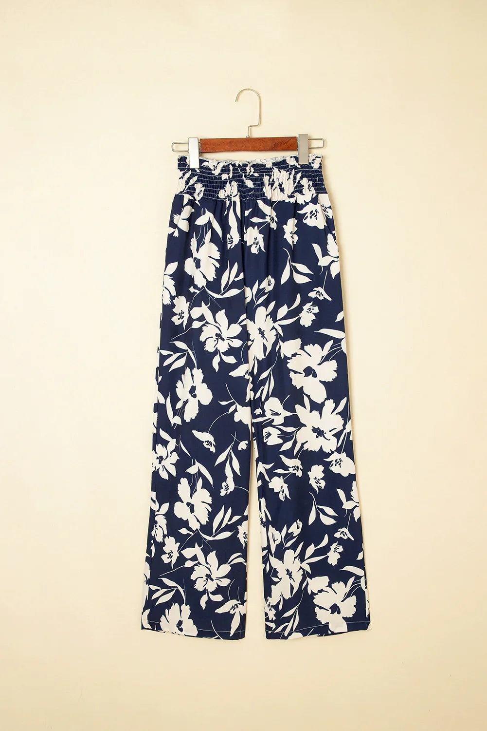 Pantalon ample bleu floral smocké à volants à la taille
