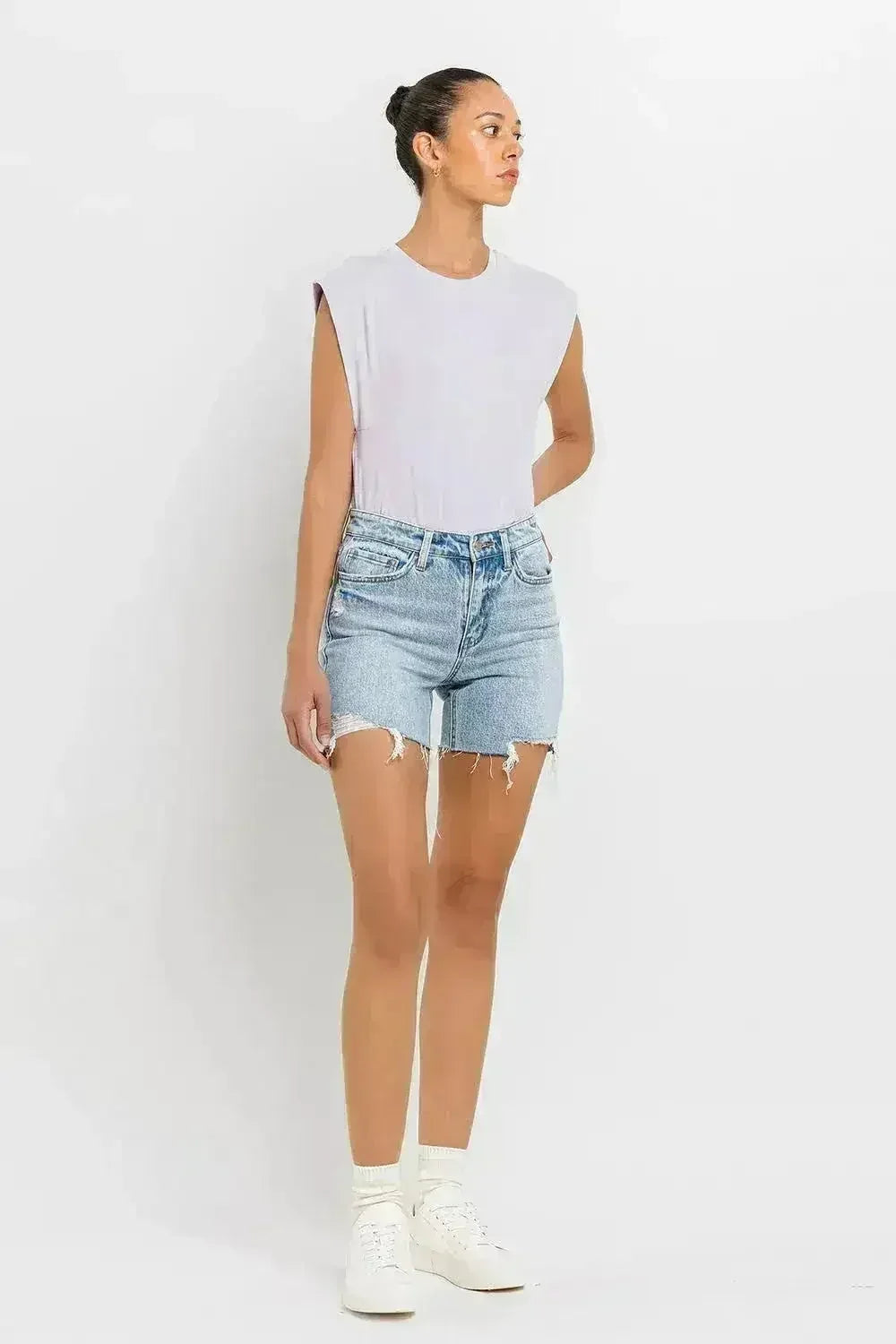 Short en jean taille haute par Vervet Flying Monkey | Femstylo