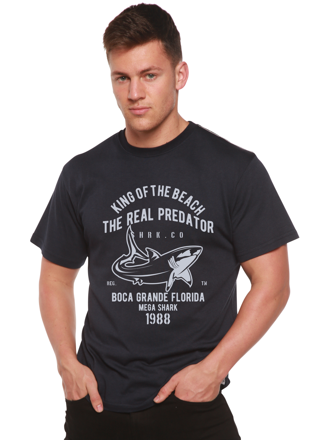 T-shirt à manches courtes avec motif graphique en viscose de bambou/coton biologique Shark Real Spun Bamboo® pour homme