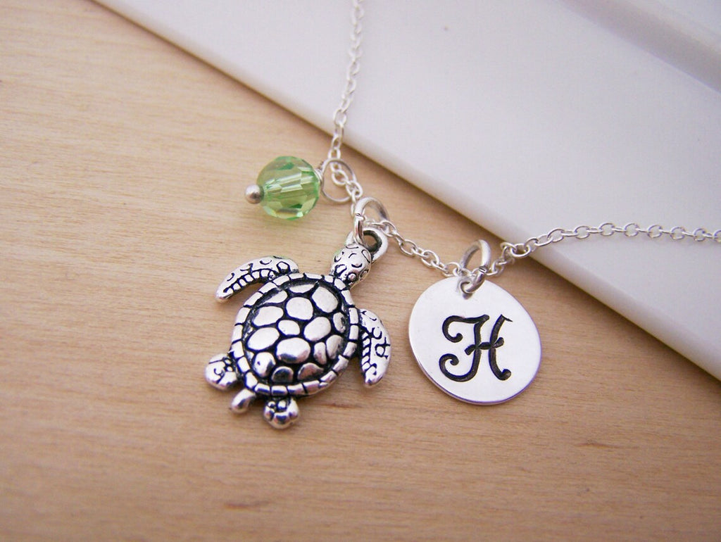 Collier Tortue de Mer – Argent Sterling avec Pierre de Naissance et Breloque Initiale