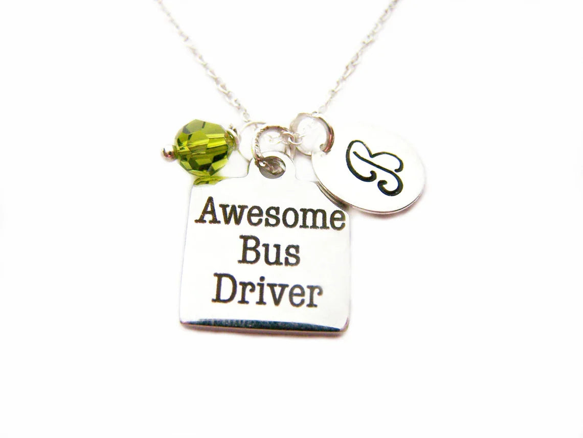 Collier de chauffeur de bus personnalisé – Chaîne en argent sterling avec pierre de naissance et initiale