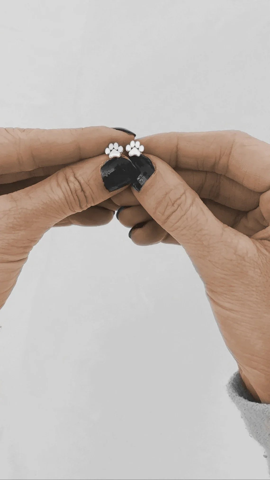 Puces d'oreilles patte en argent sterling – Cadeau bijoux chien pour amoureux des animaux