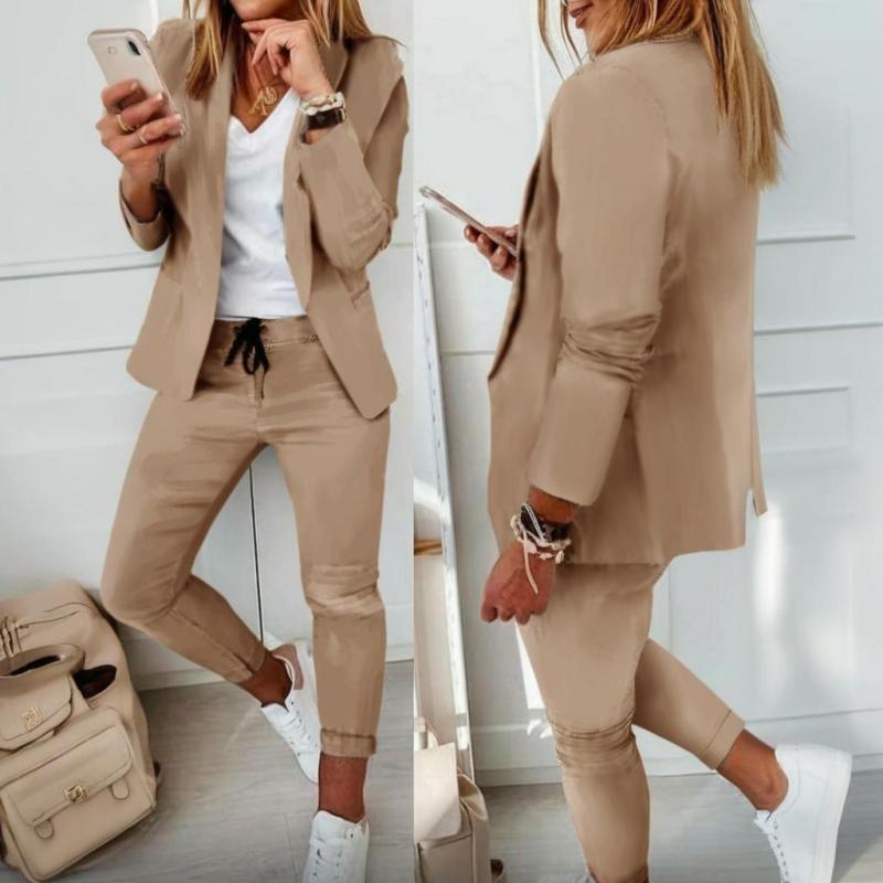 Ensemble tailleur femme blazer à revers crantés et pantalon à cordon de serrage