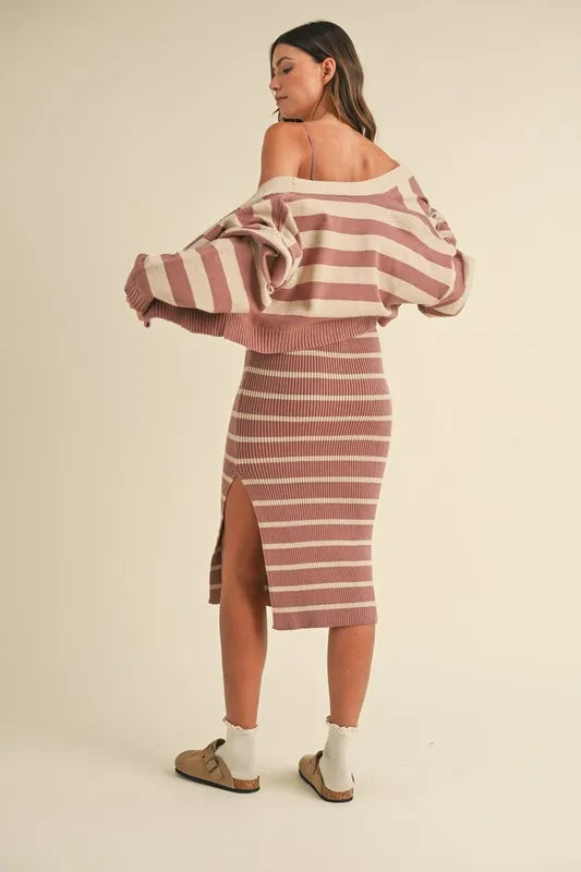 Ensemble cardigan court rayé et robe moulante – Ensemble deux pièces en tricot, robe cardigan courte rayée, ensemble robe pull douillet, tenue tricotée chic à superposer