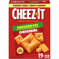 Craquelins au fromage Cheez-It, craquelins cuits au four, collations pour le déjeuner, format familial, Original allégé, boîte de 538 g (1 boîte)