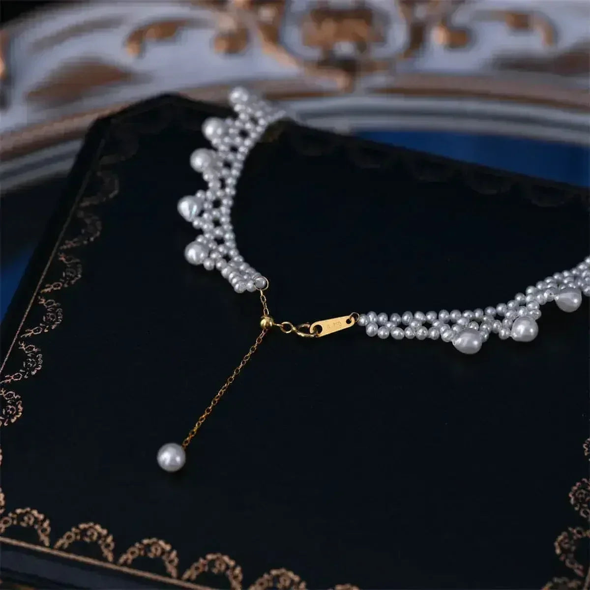 LuxeBijoux™ – Collier de perles des mers du Sud avec accent en or 18 carats