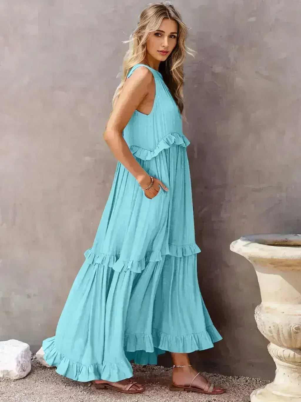 Robe longue étagée sans manches à volants avec poches