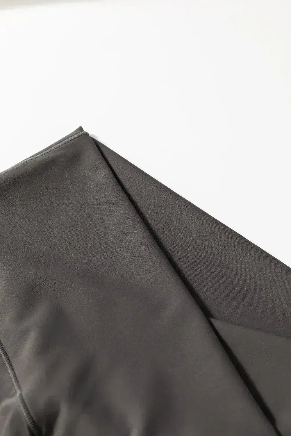 Legging évasé taille haute gris foncé en V