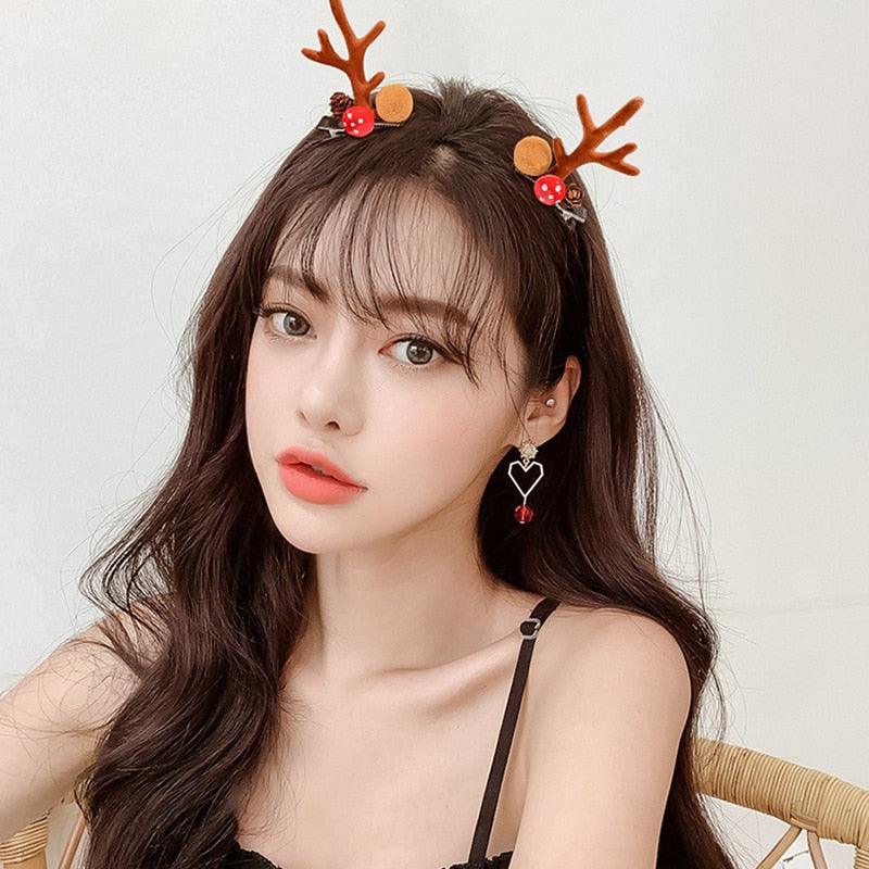 2 pinces à cheveux oreilles de cerf mignonnes pour Noël, pinces à cheveux pour filles, barrettes à bois de dessin animé, jolies pinces à cheveux à pompons, accessoires de mode pour femmes