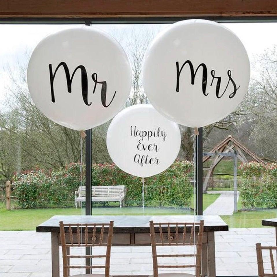 Lot de 2 ballons ronds en latex de bonne qualité de 36 pouces imprimés "Mr & Mrs" noirs et blancs pour mariage heureux et Saint-Valentin