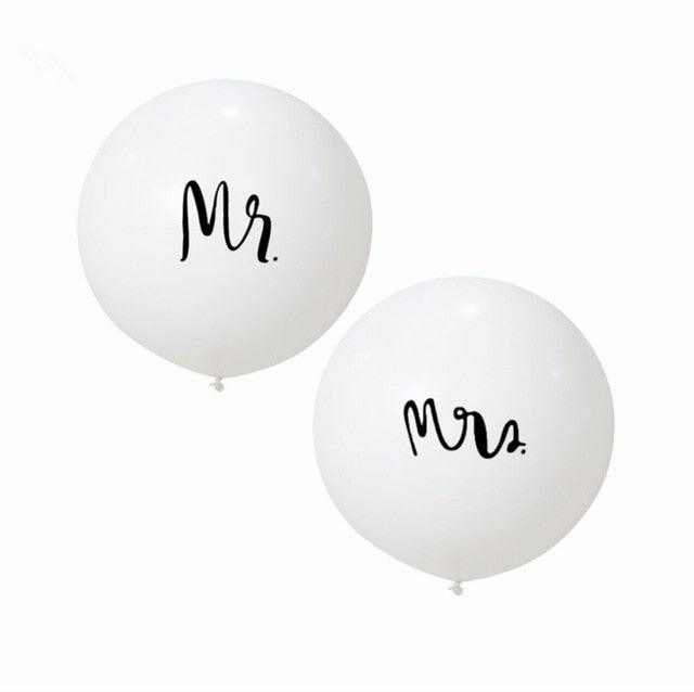 Lot de 2 ballons ronds en latex de bonne qualité de 36 pouces imprimés "Mr & Mrs" noirs et blancs pour mariage heureux et Saint-Valentin