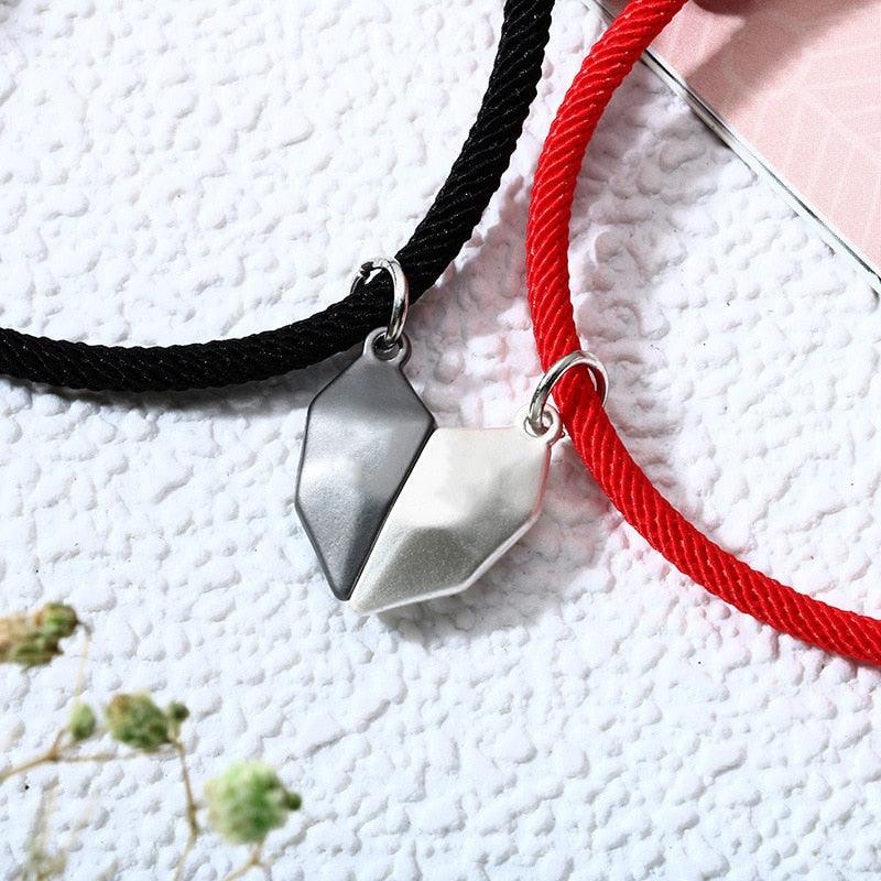 Lot de 2 bracelets magnétiques avec pendentif en forme de cœur pour homme et femme, bracelets assortis « Two Souls One Heart » pour couples, bracelets créatifs aimantés avec pierre de vœux pour amoureux