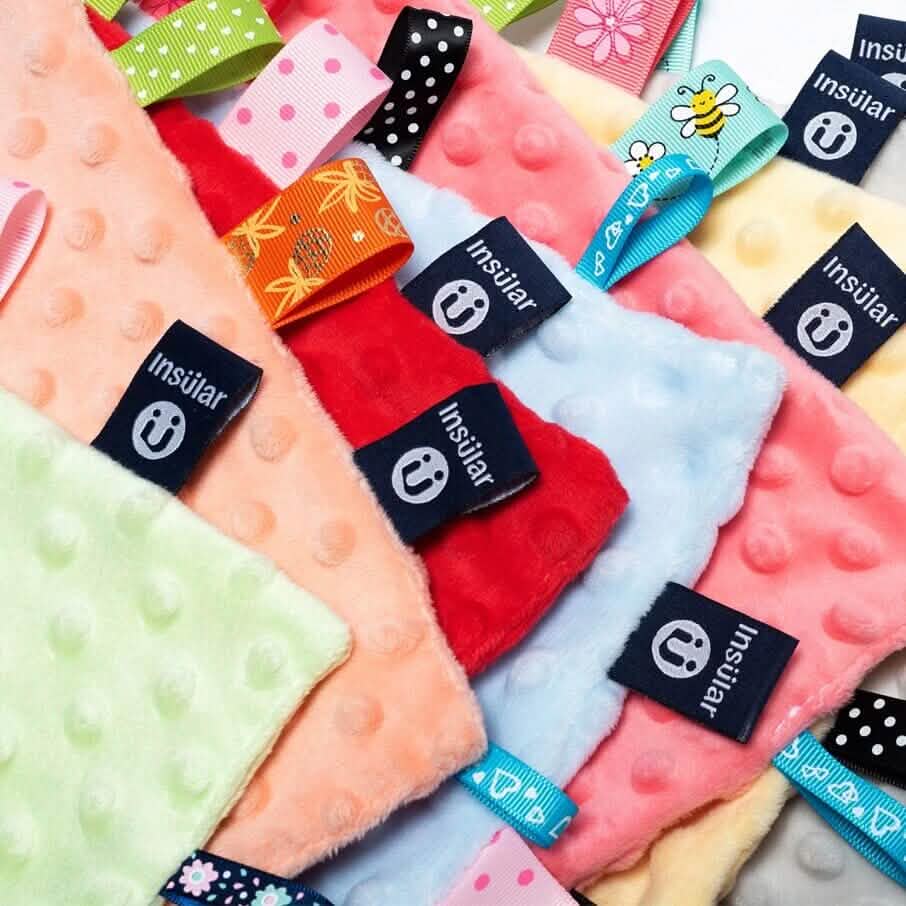 Lot de 3 : Serviette de bain, Couverture à mordiller, Aide au sommeil et Jouets sensoriels