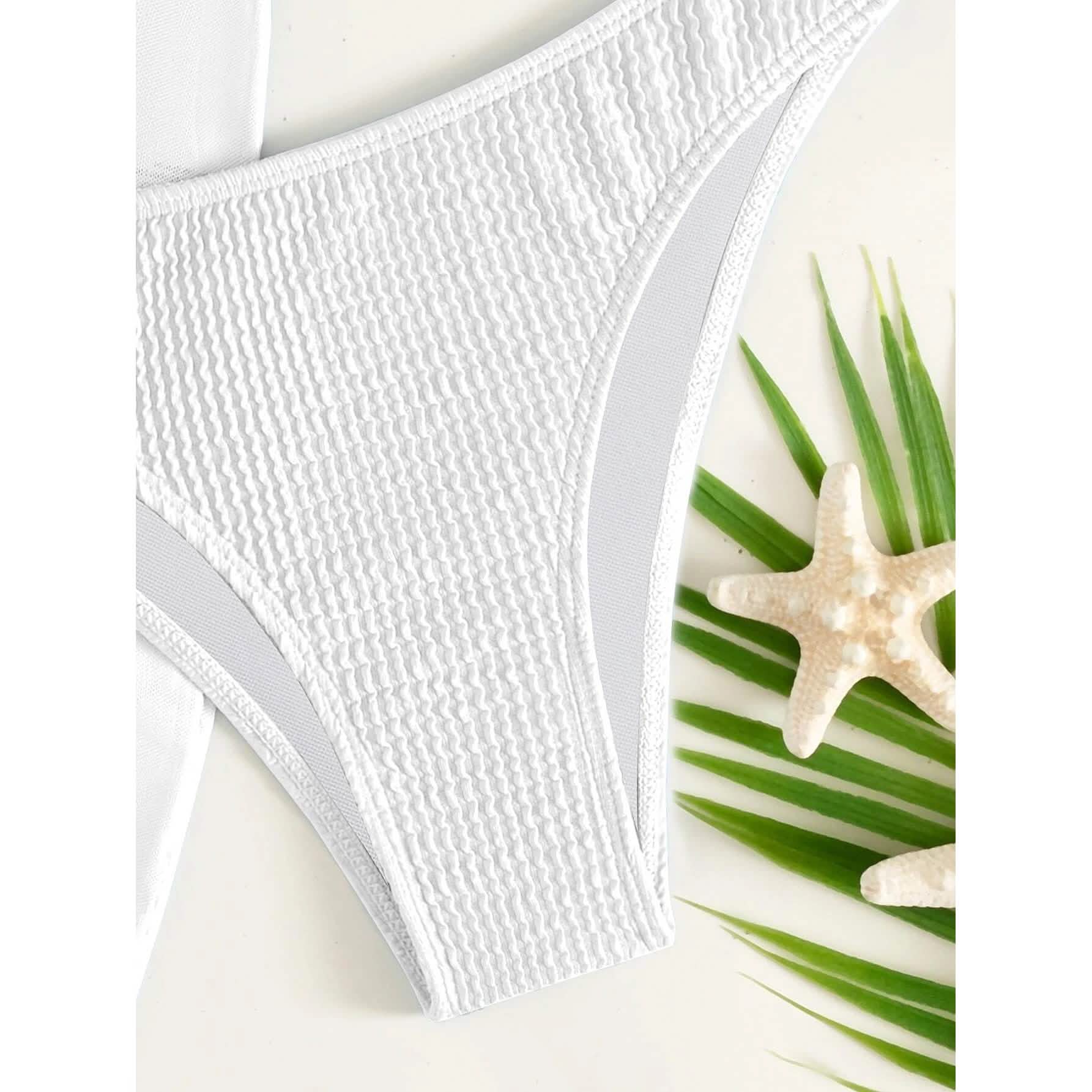 Ensemble de 3 pièces : maillot de bain bikini dos nu à anneaux texturés et jupe de plage
