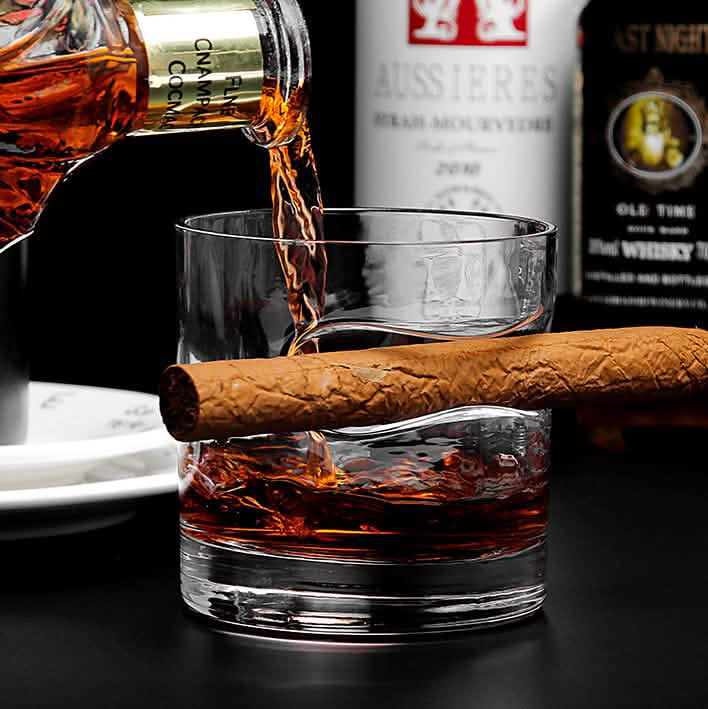 Ensemble 3 pièces : Verres à whisky avec support à cigare et coupe-cigare