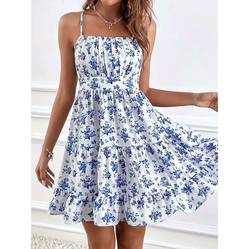 Robe Courte Smockée à Imprimé Floral Bretelles Fines Coupe Cintrée Fluide