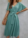 Robe midi à manches flottantes et nouées aux poignets – Femstylo