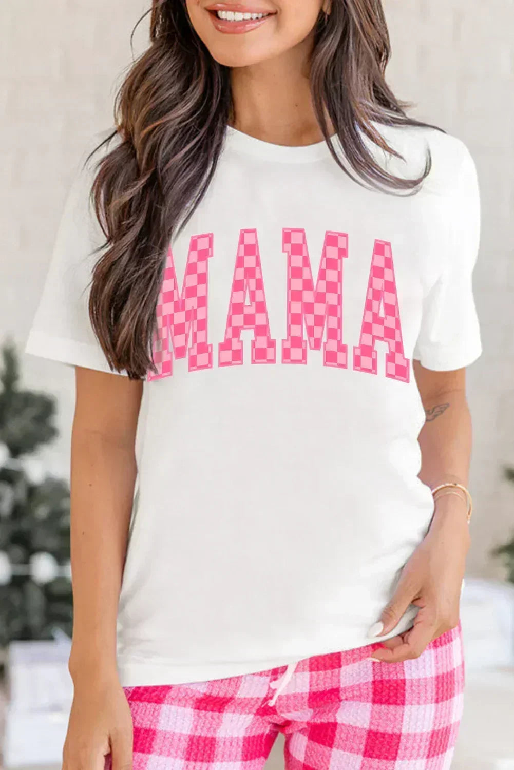 T-shirt à carreaux blancs avec lettres MAMA