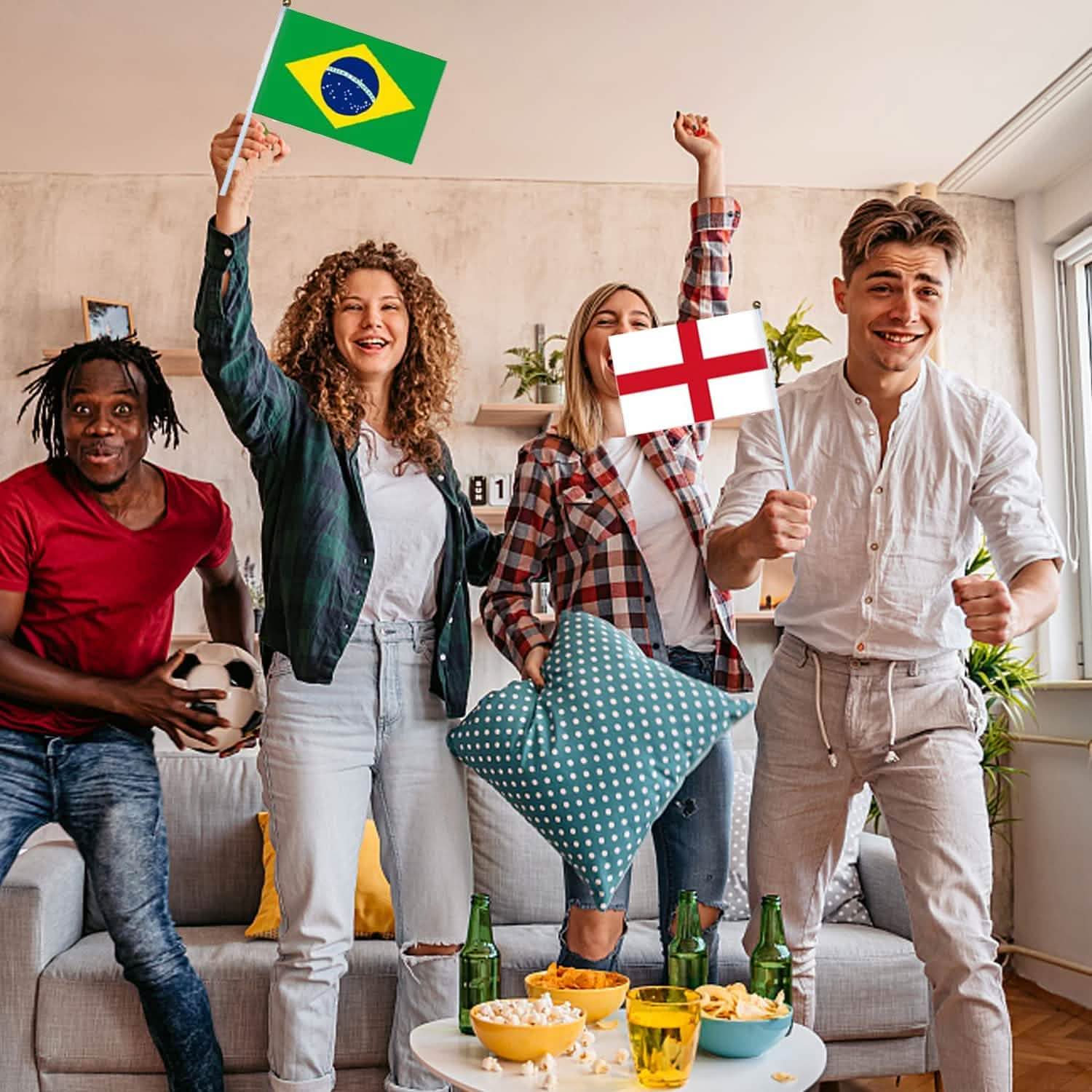 32 Pièces : Drapeaux des équipes nationales participant à la Coupe du monde 2022