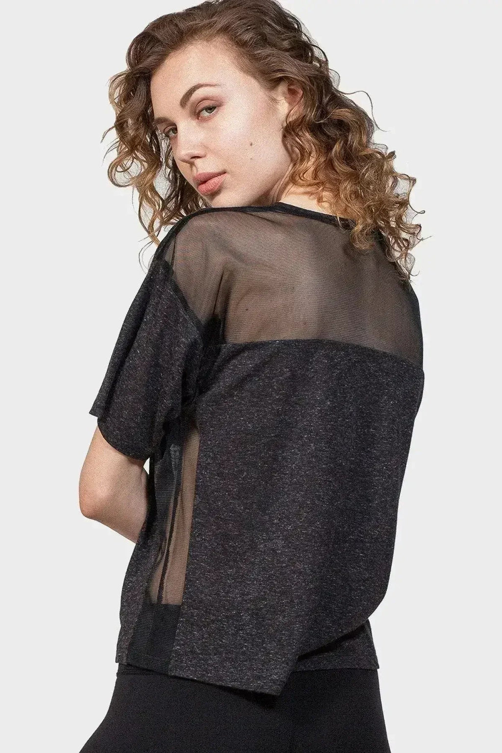 Haut à empiècement en résille dans le dos – Col rond noir sexy avec résille transparente