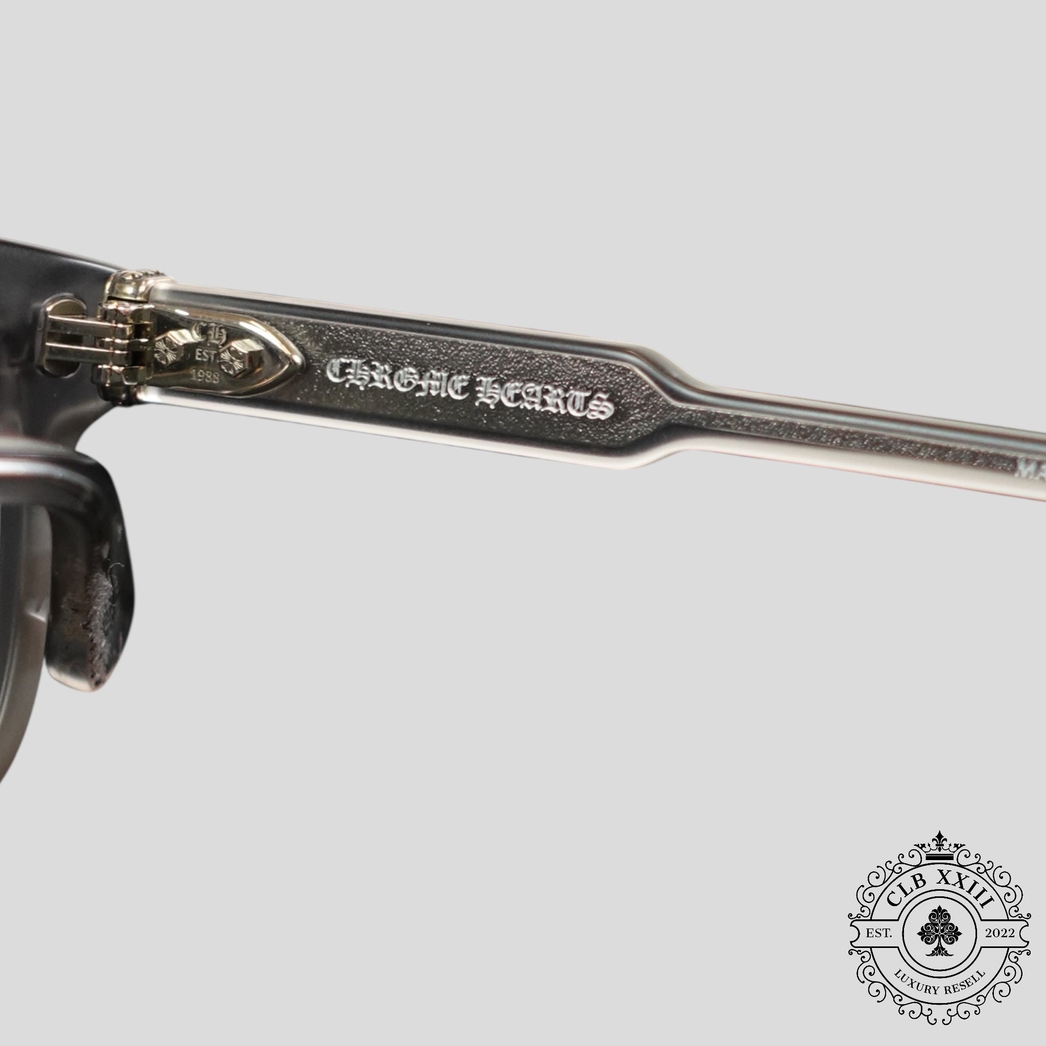 Lunettes ambidextres Chrome Hearts gris mat