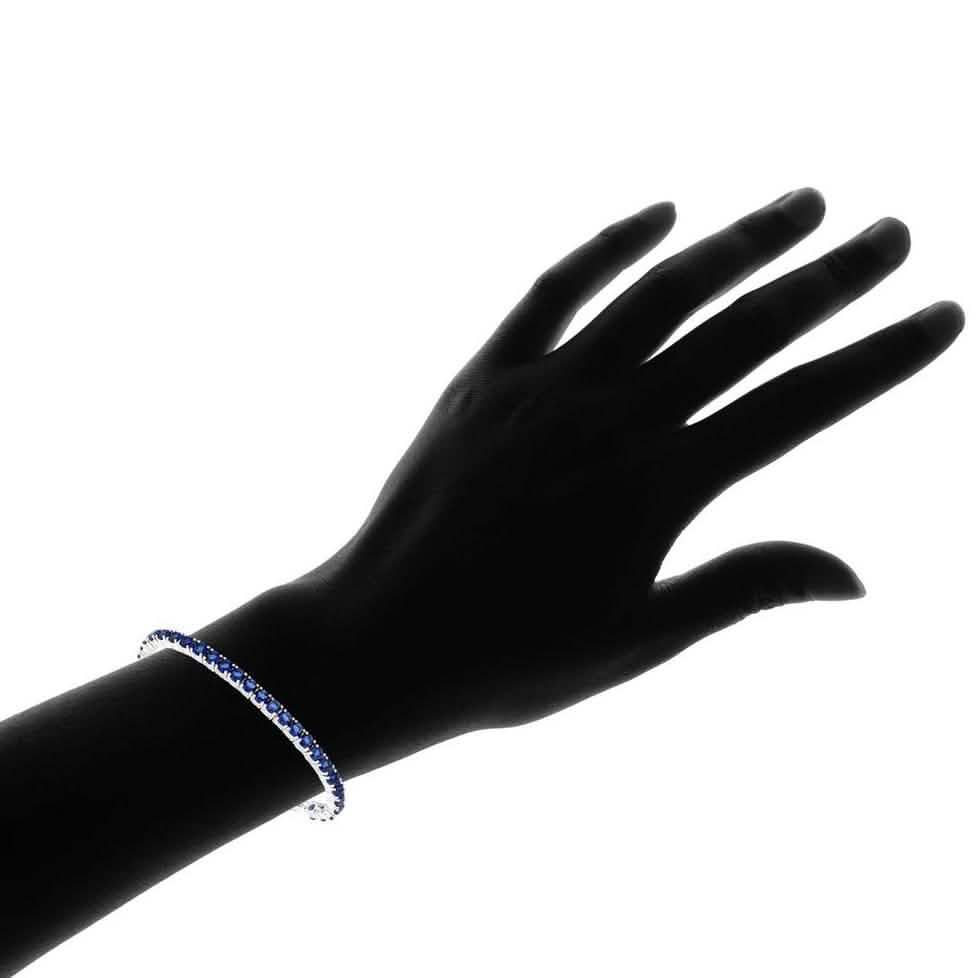 Bracelet ajustable avec saphir bleu de synthèse de 3,55 carats, par MUIBLU Gems