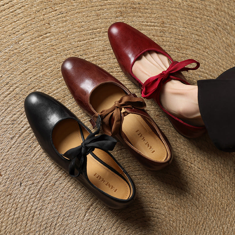 Chaussures à talon épais et bout rond en cuir véritable d'inspiration vintage pour femme