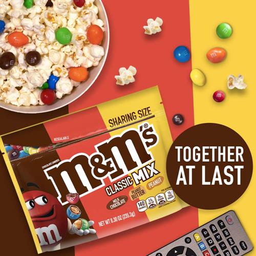 Sachet de bonbons au chocolat M&Ms Classic Mix format familial, chocolat au lait, beurre de cacahuète et cacahuète, 235 g
