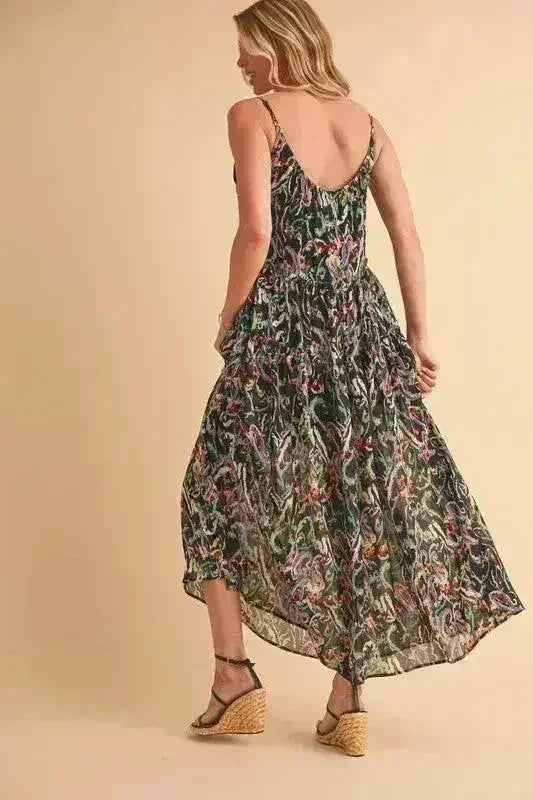 Robe caraco imprimée à volants et encolure en V Aemi + Co